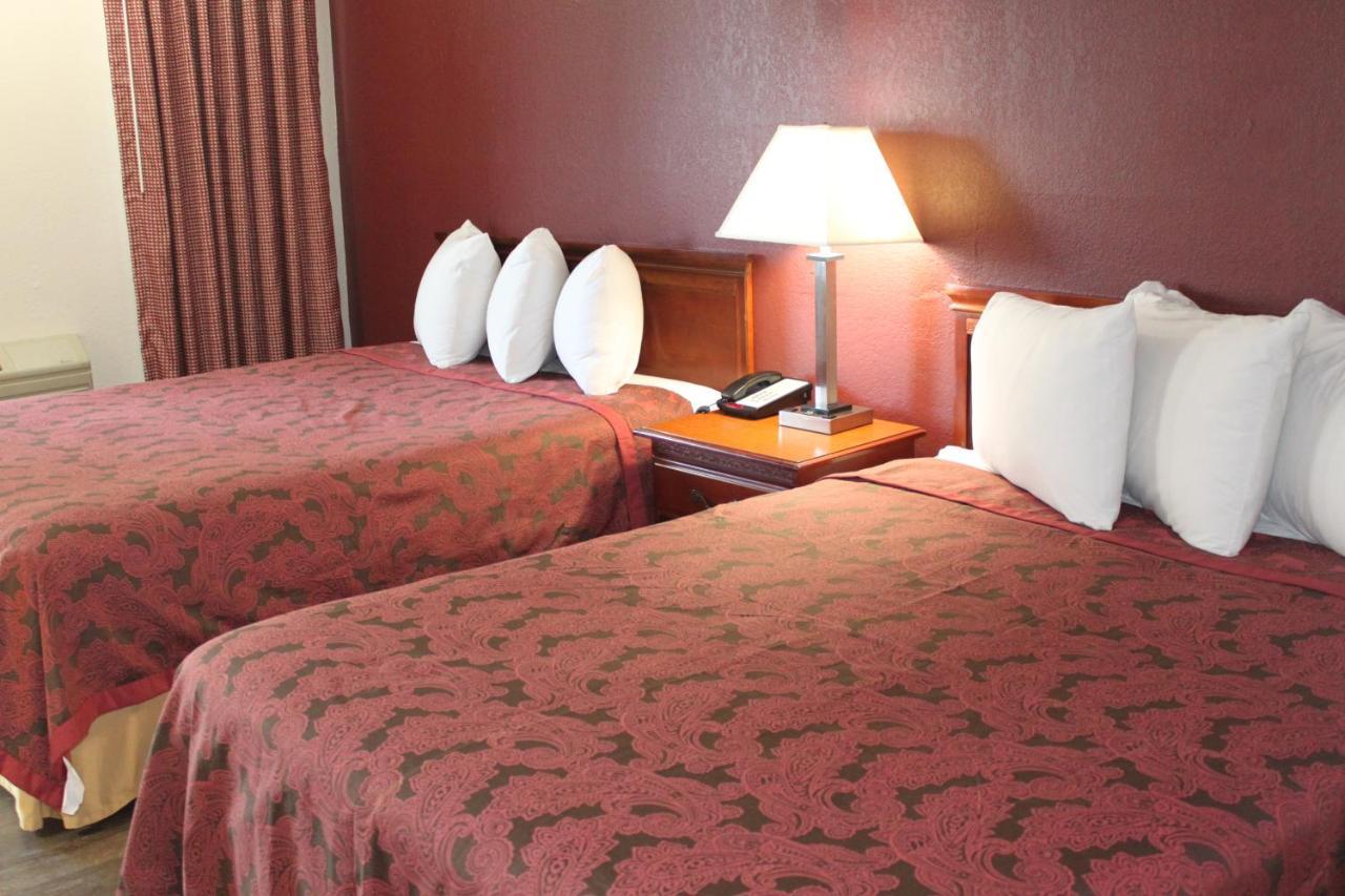 Travel Inn Of บูฟอร์ด ภายนอก รูปภาพ